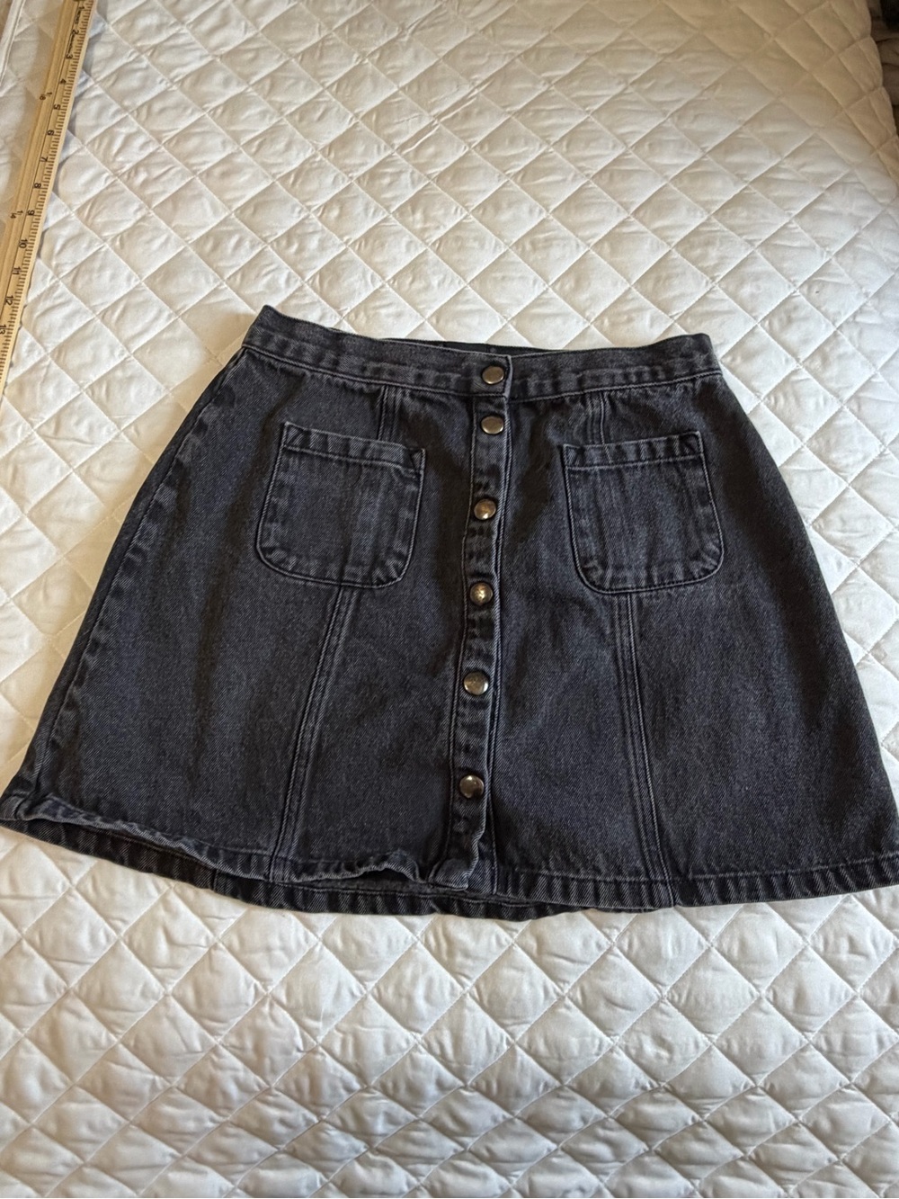 BDG Urban Outfitters Black Acid-washed Denim Mini Skirt size large (Callout)